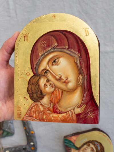 Maica domnului cu pruncul 12.15 08