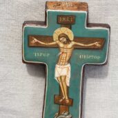 Cruce pictata cu rastignirea 3