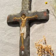 Cruce pictata cu rastignirea 1