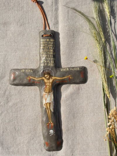 Cruce pictata cu rastignirea 3